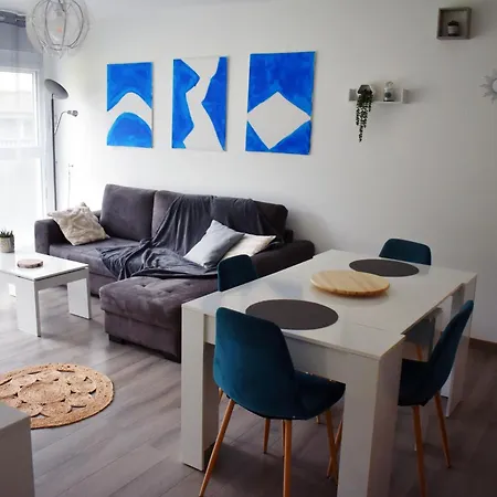 Apartment F2 Spacieux, Commodites Et Tram A 2 Min A Pied